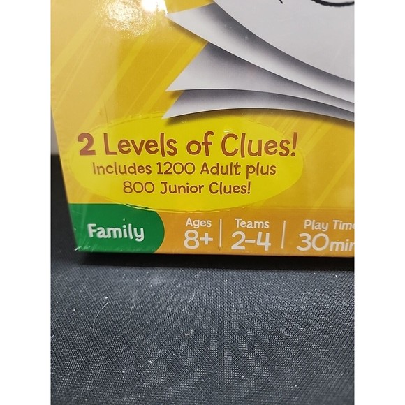 Pictionary Quick Sketches Hilarious Guesses Mattel Family Game 2013 - New Sealed - Picture 2 of 5